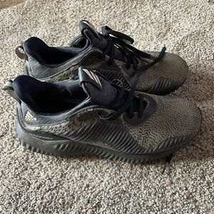 Adidas Alpha Bounce 3 size 8